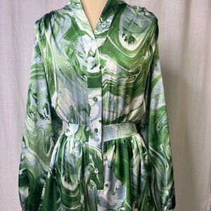Guess ECO Women's Long Sleeve Satin Button Up Jumper Green Swirl Pattern Size S